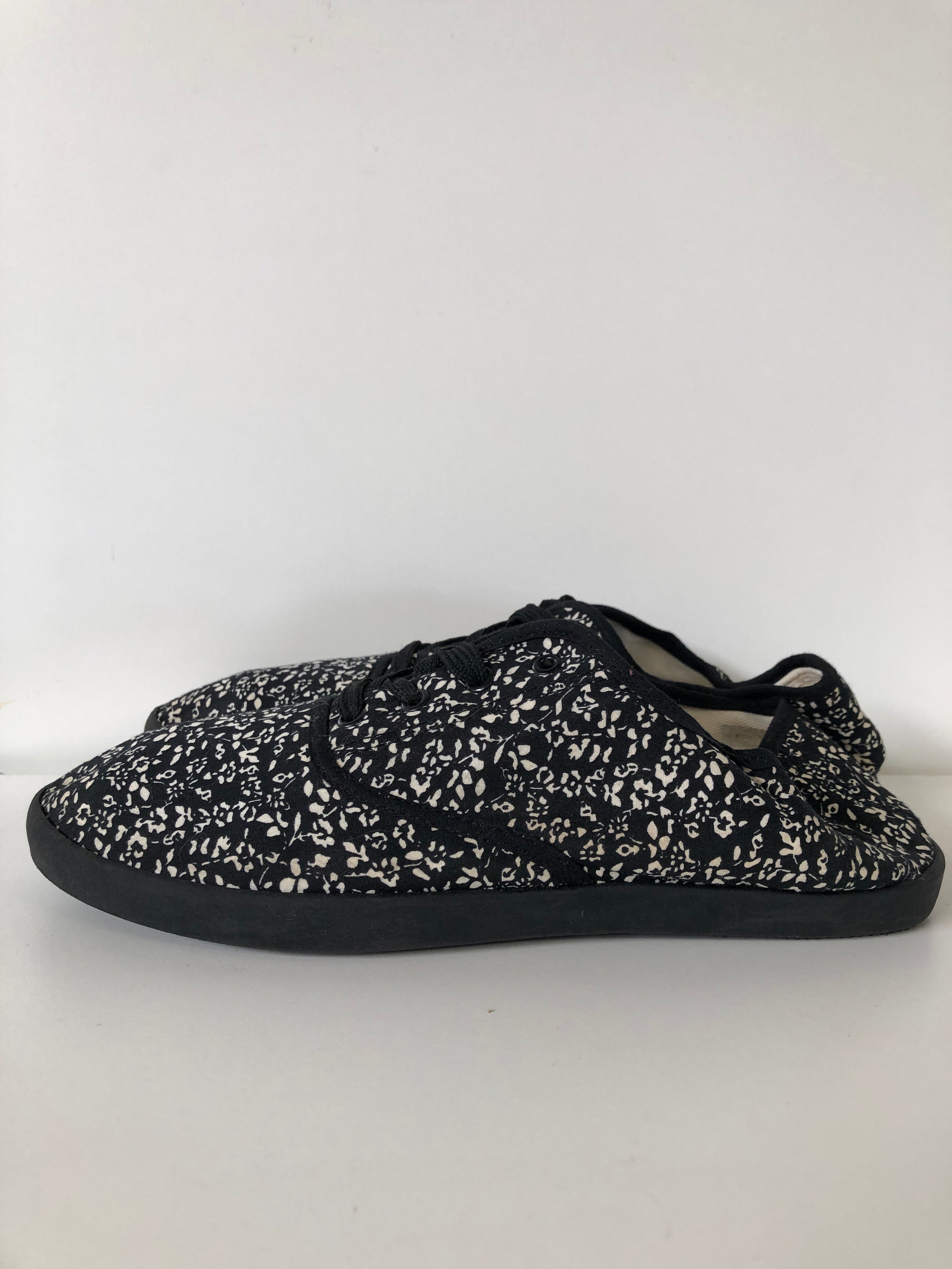VRS Sneakers